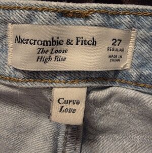 Abercrombie & Fitch Loose Fit Light Blue Jeans